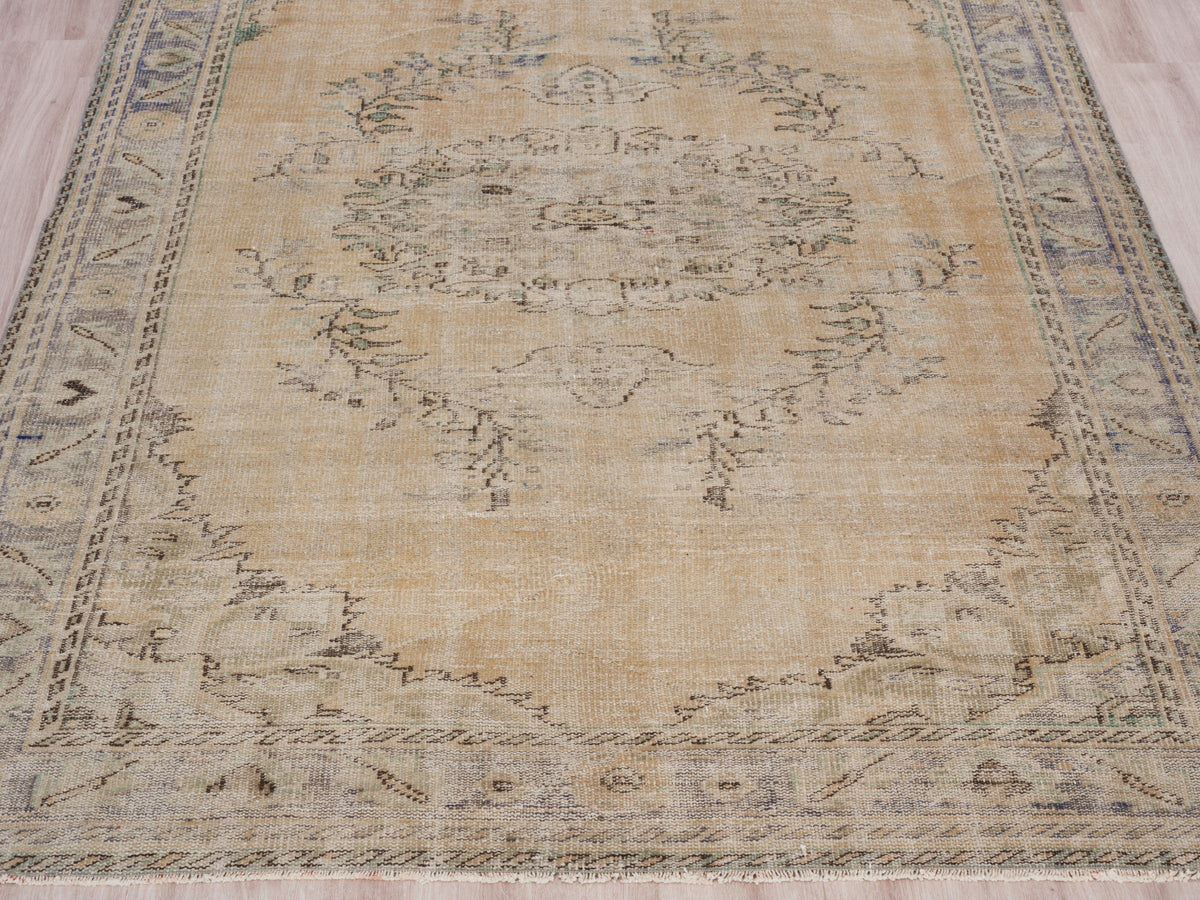 6'1" x 9'5" Brown Vintage Handmade Turkish Area Rug