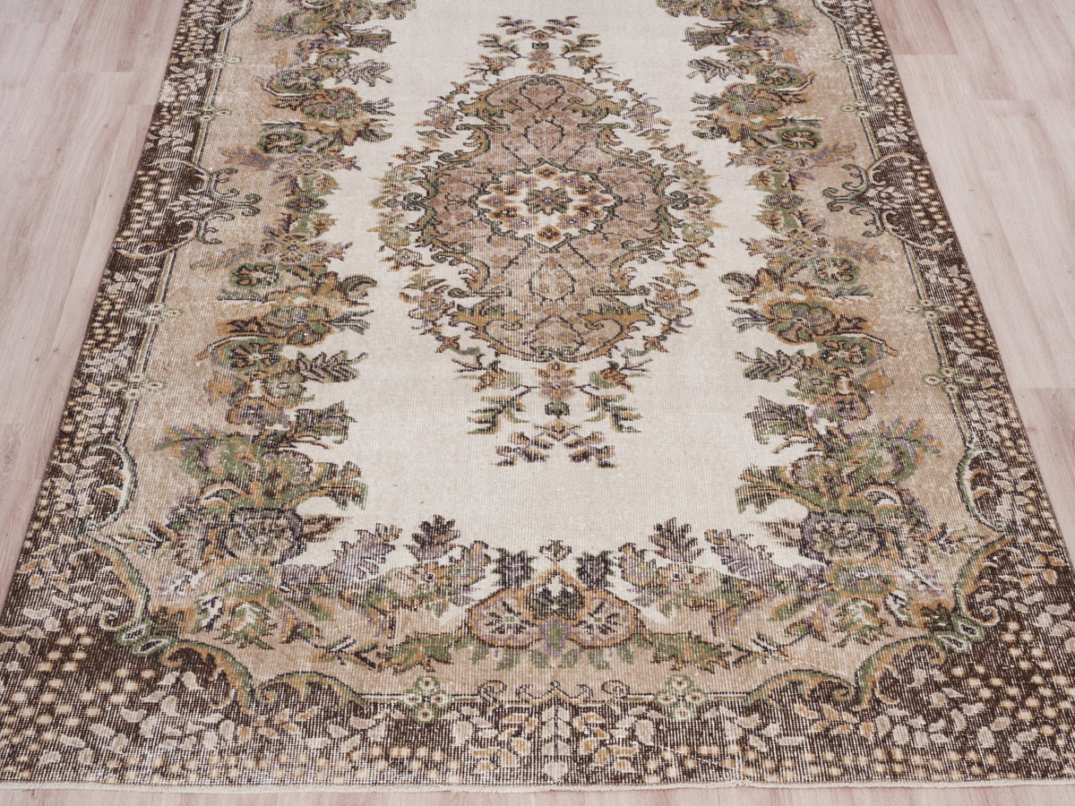 5'7" x 9'5" Beige Brown Vintage Turkish Area Rug