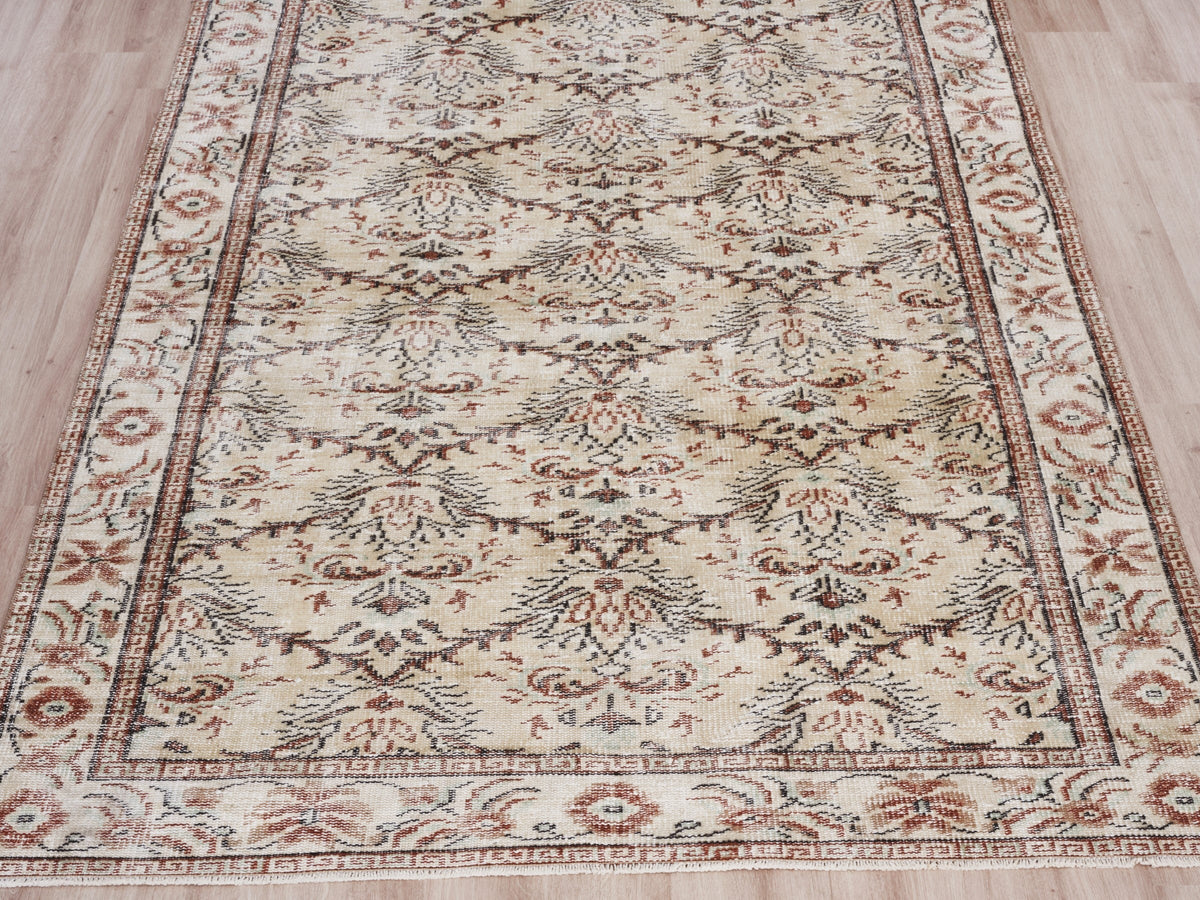 5'5" x 9'1" Neutral Vintage Hand-Knotted Area Rug