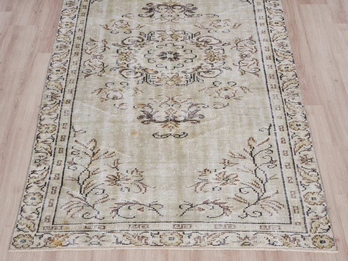 4'5" x 8' Green Beige Vintage Turkish Scatter Rug