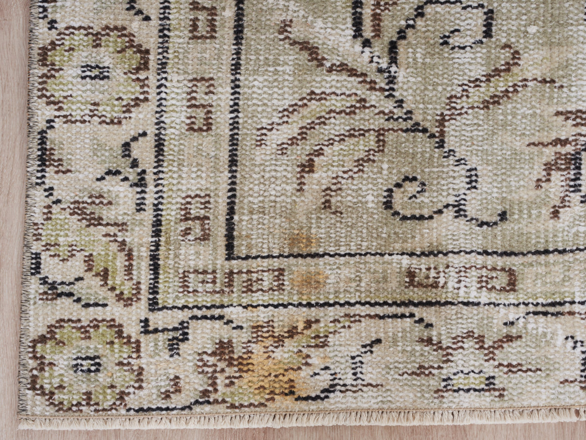 4'5" x 8' Green Beige Vintage Turkish Scatter Rug