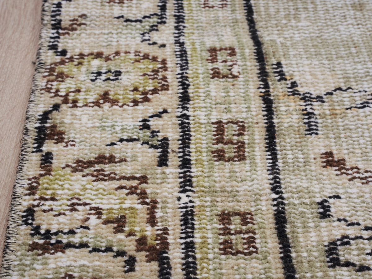 4'5" x 8' Green Beige Vintage Turkish Scatter Rug