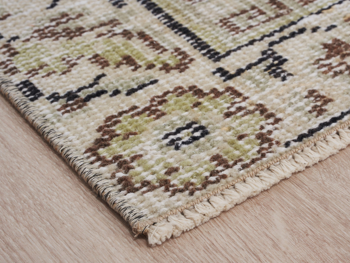 4'5" x 8' Green Beige Vintage Turkish Scatter Rug