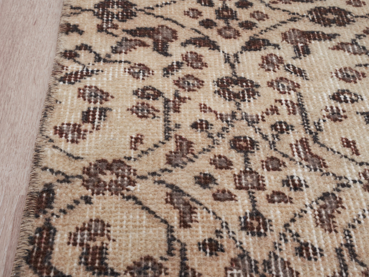 3'8" x 6'4" Brown Beige Vintage Scatter Rug