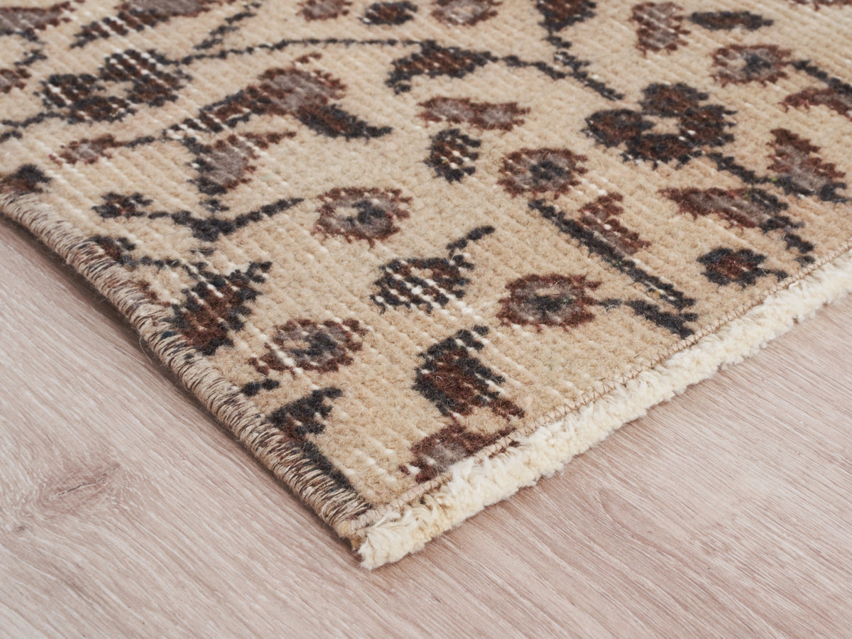 3'8" x 6'4" Brown Beige Vintage Scatter Rug