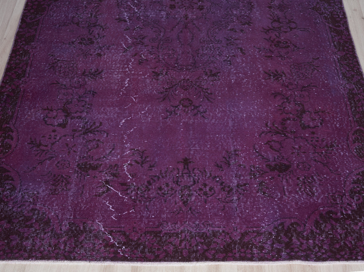 5'8" x 10'4" Purple Vintage Turkish Large Rug