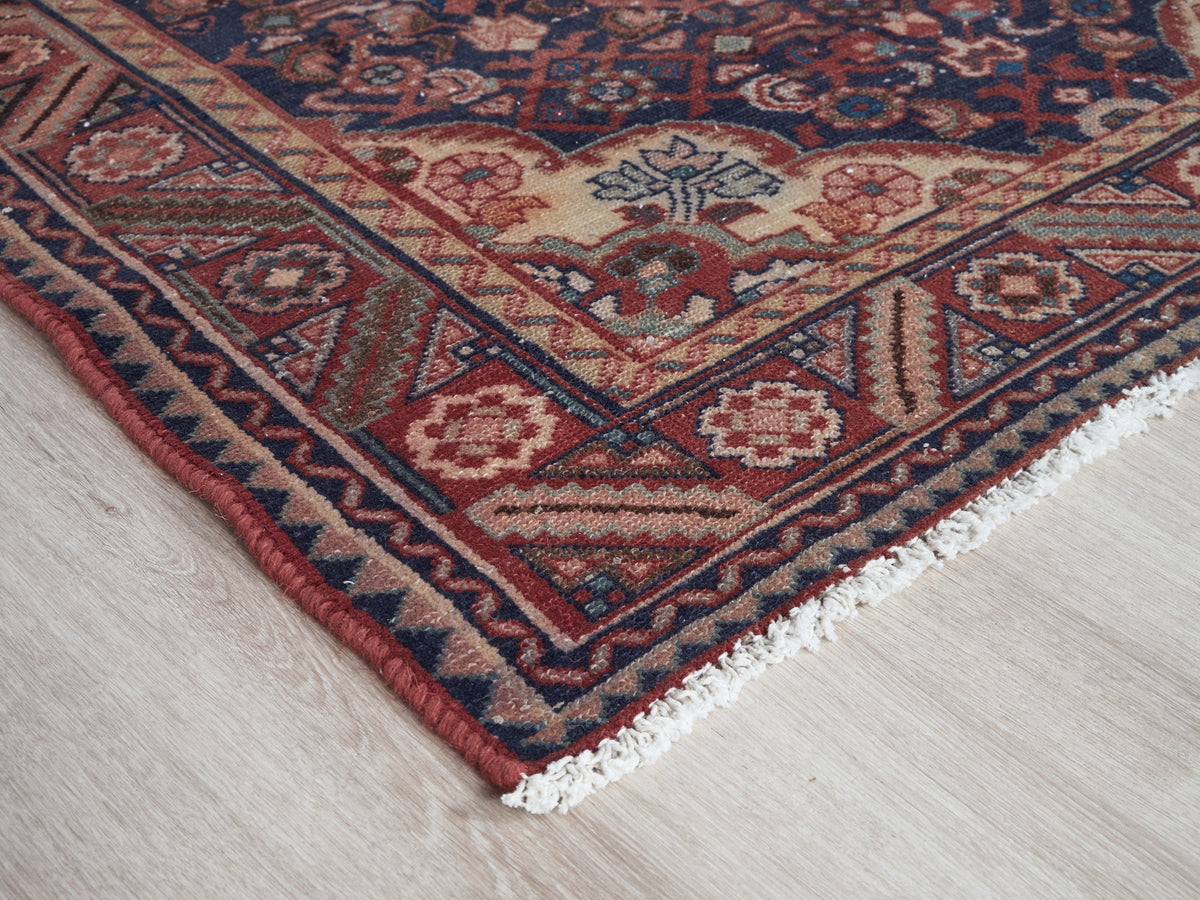 3'7" x 10'2" Handwoven Oriental Persian Style Rug