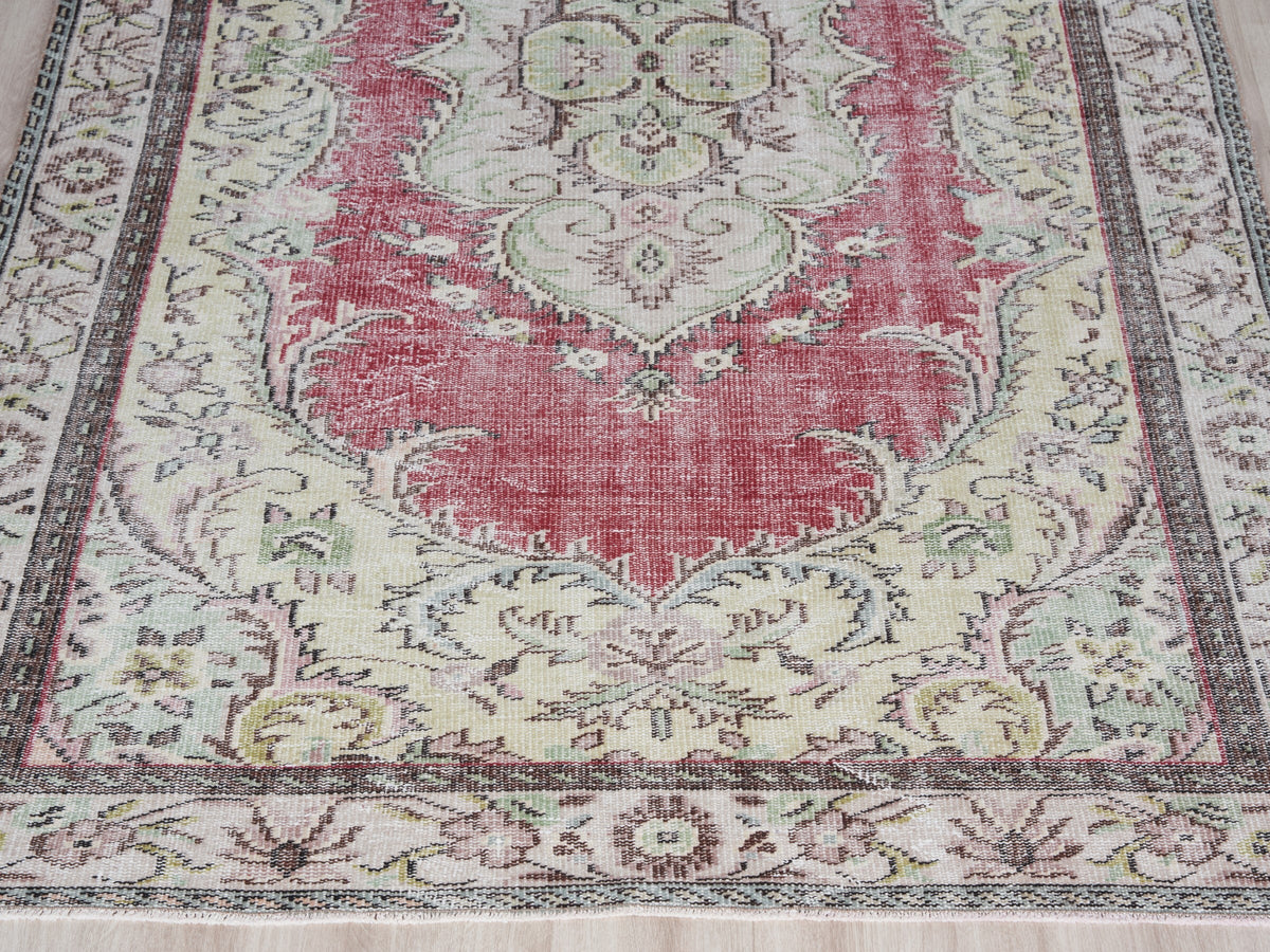 5'5" x 9'7" Vintage Turkish Area Rug