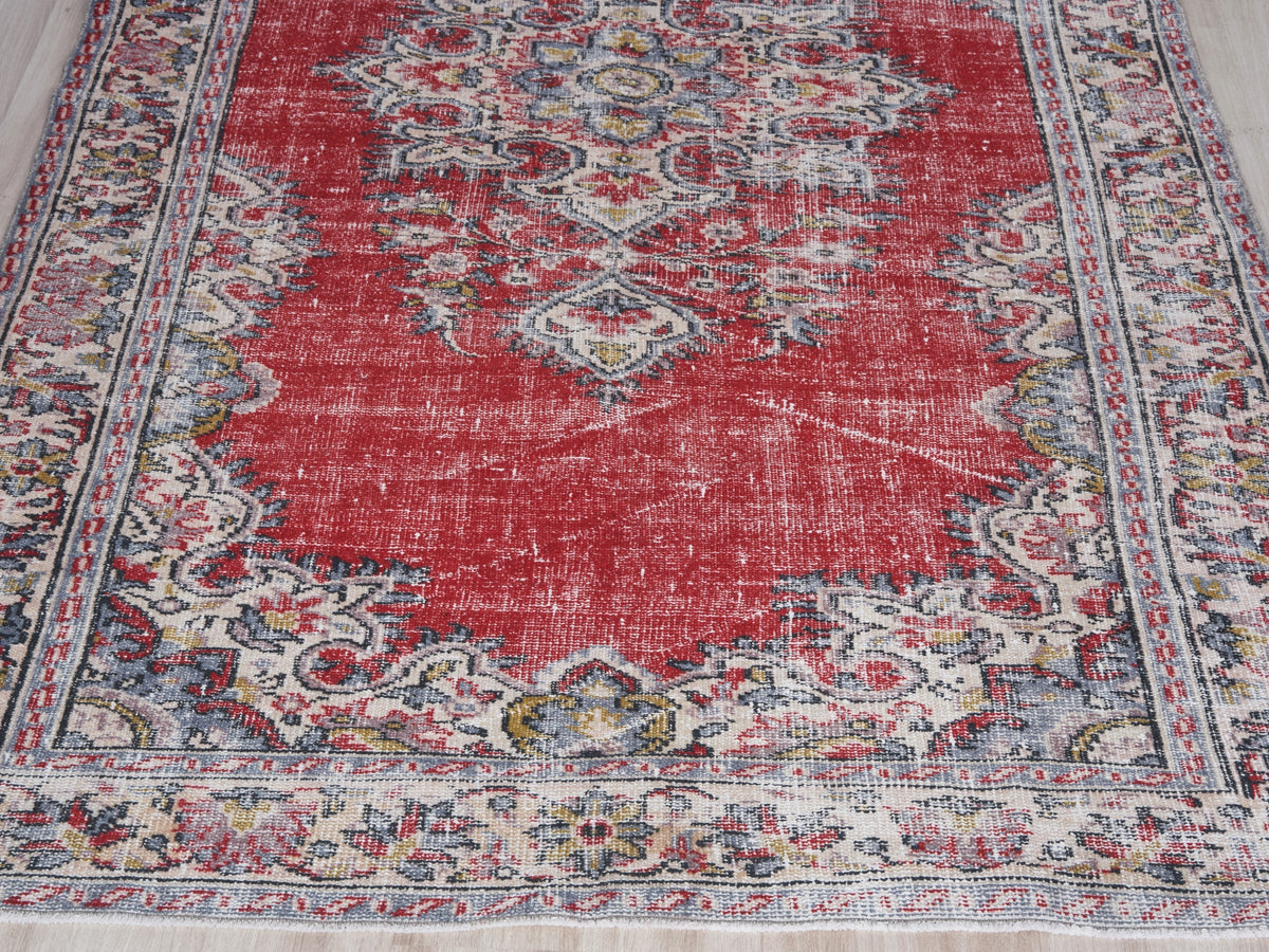 5'11" x 10'4" Red Turkish Vintage Large Rug