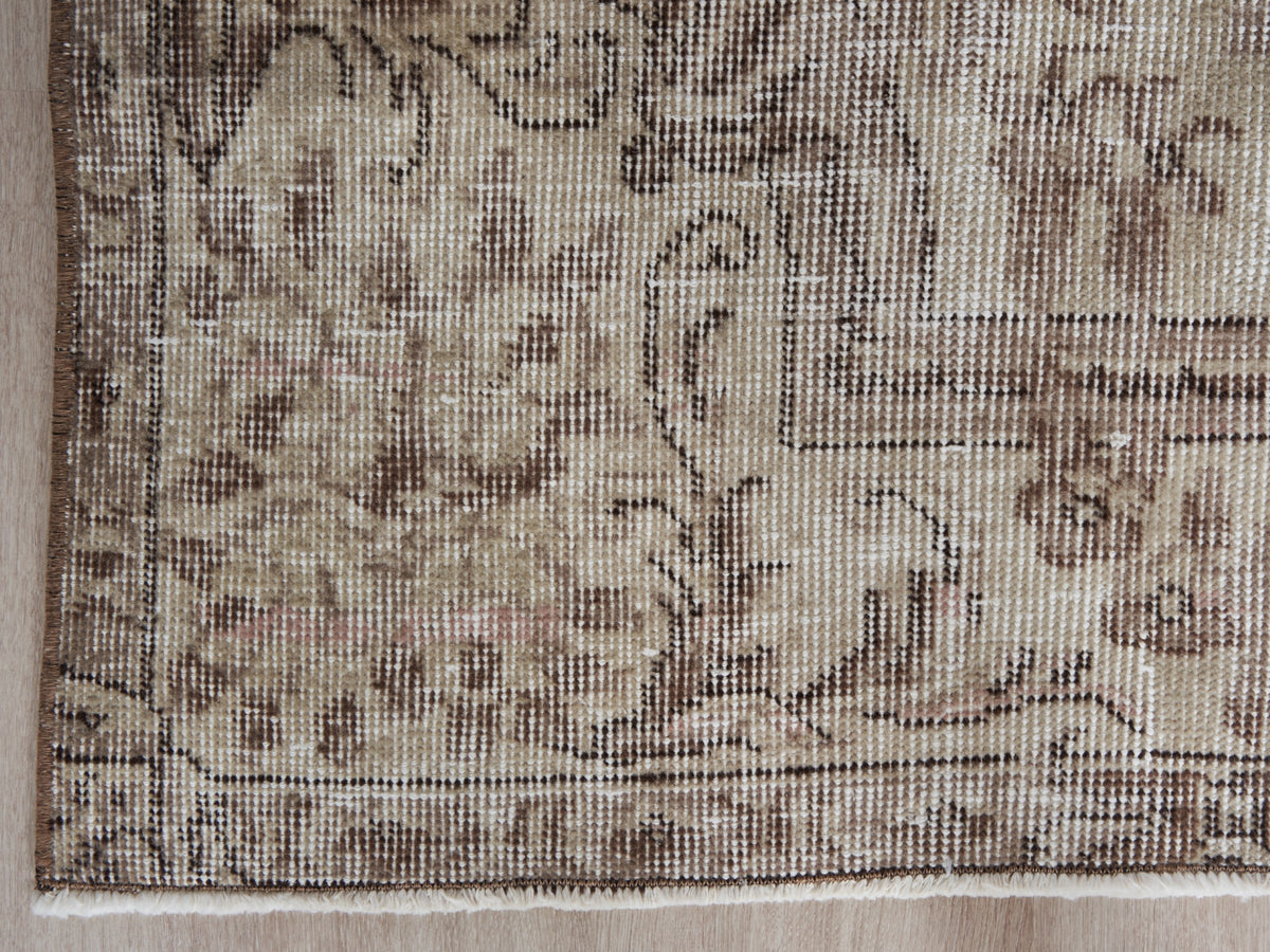 5'3" x 8'2" Neutral Vintage Turkish Scatter Rug