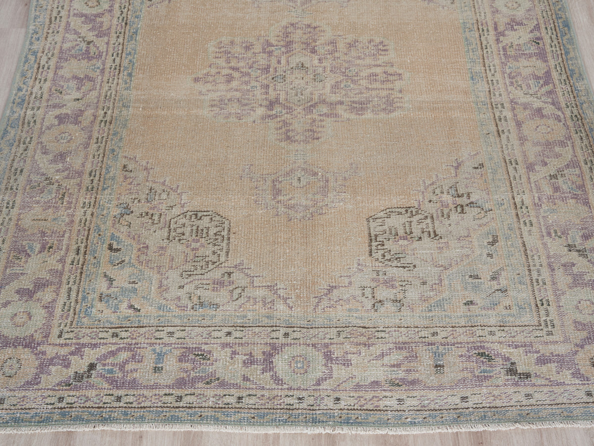 5'7" x 8'3" Turkish Vintage Neutral Rug