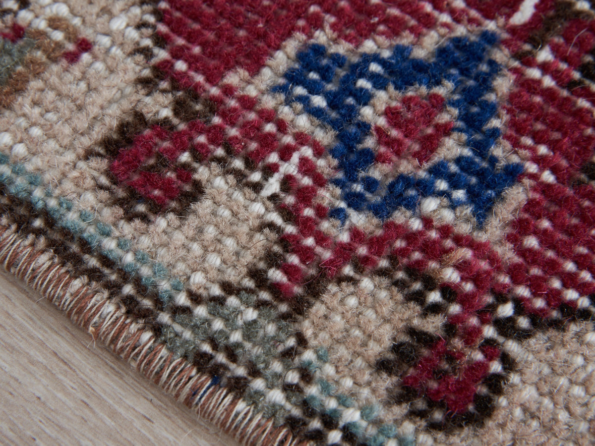 4'3" x 7'8" Vintage Handwoven Turkish Rug