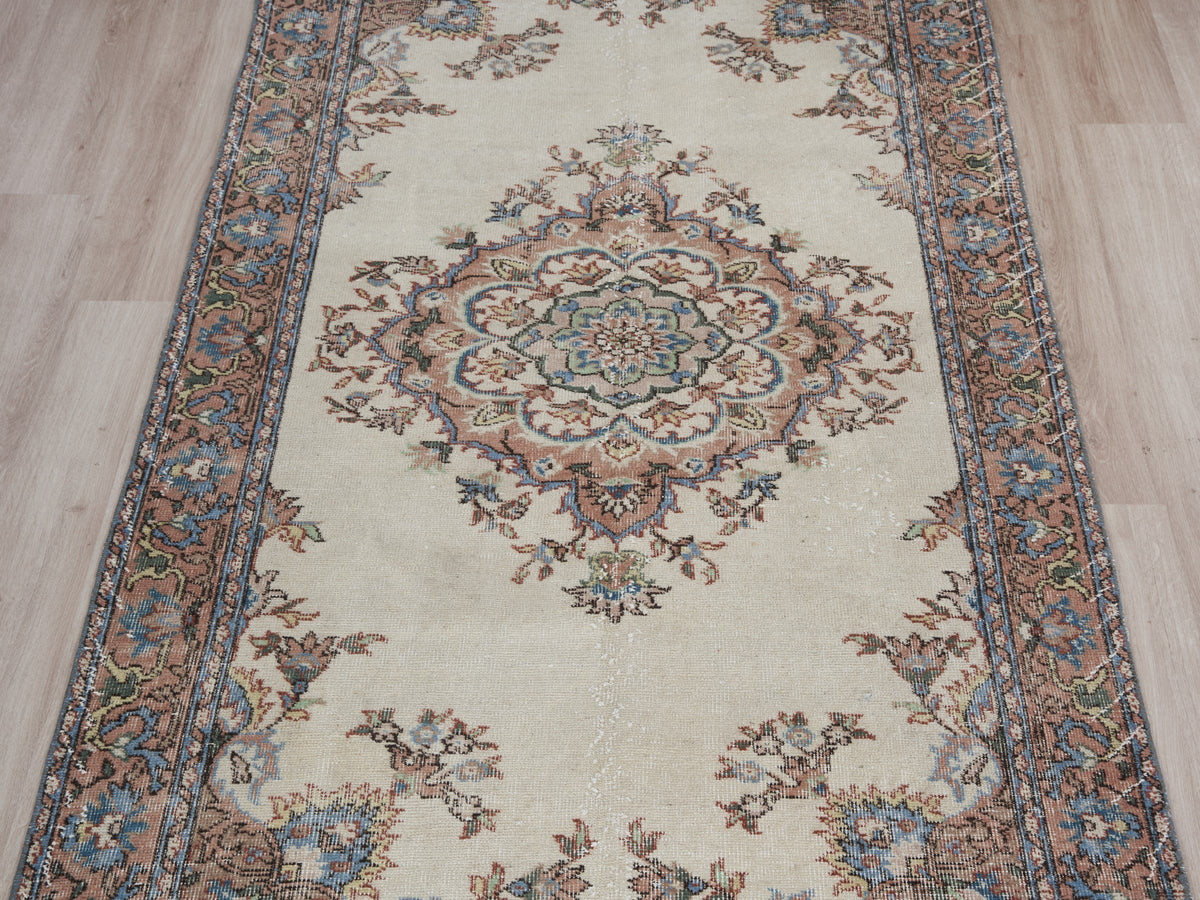 4'2" x 8'4" Vintage Turkish Scatter Rug