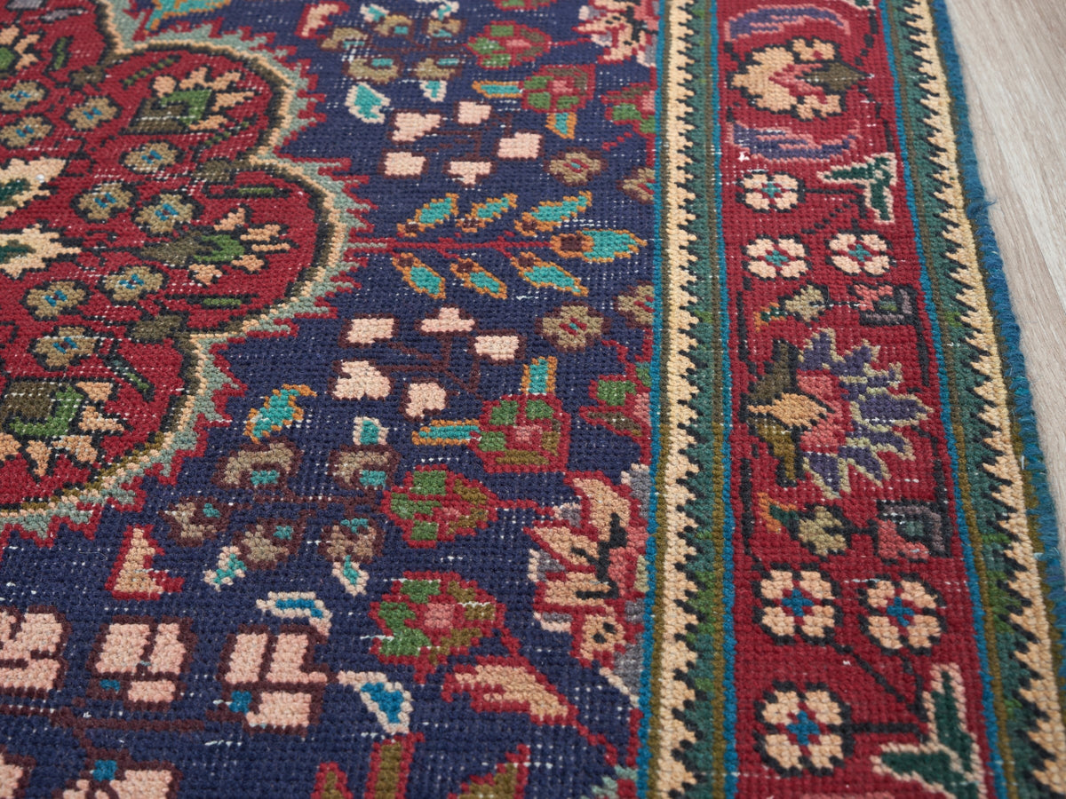 2'11" x 4'10" Small Oriental Persian Style Rug