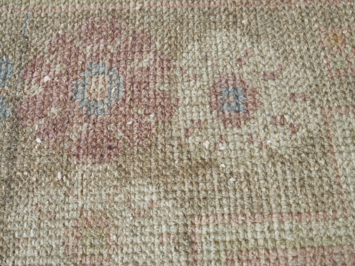 3'8" x 8'2" Neutral Vintage Turkish Rug