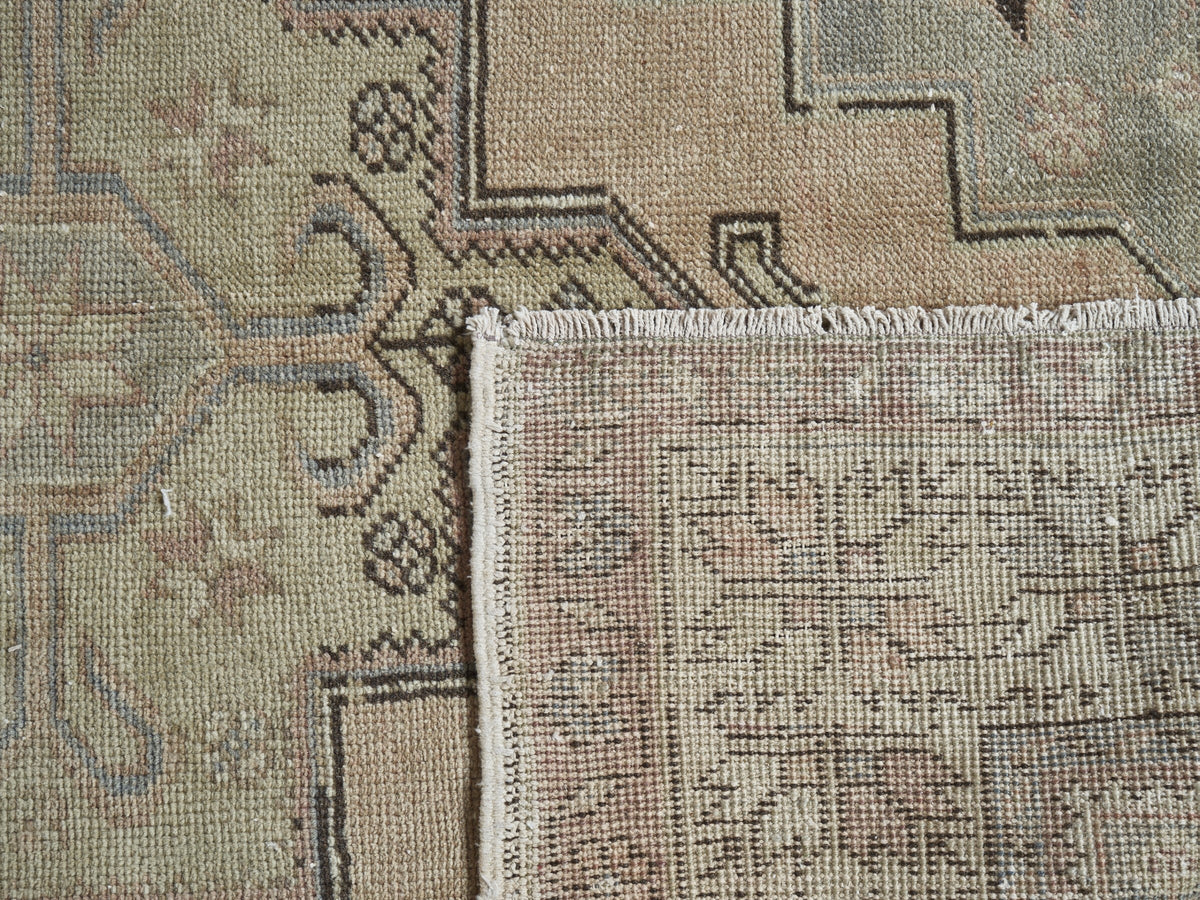 4'4" x 7'10" Neutral Vintage Turkish Rug