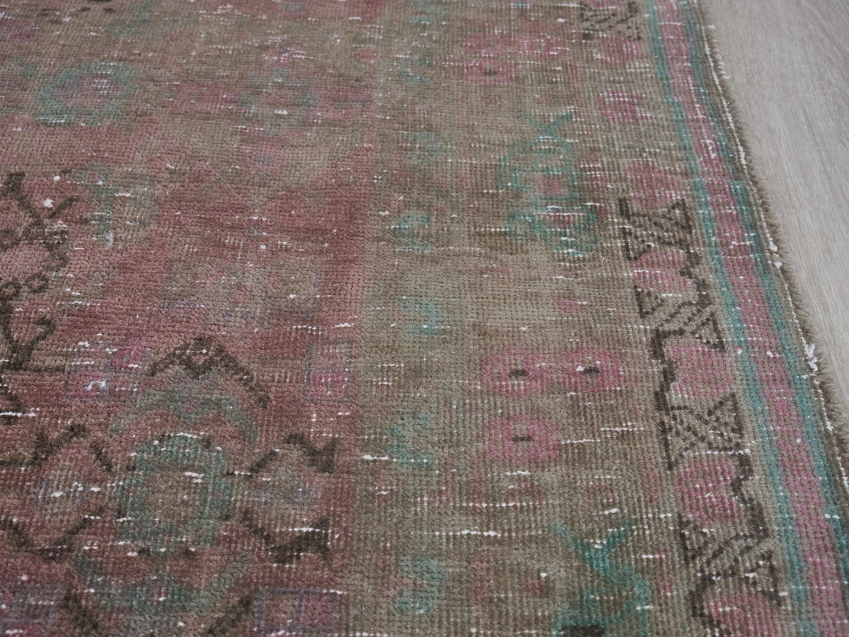 3'5" x 9'5" Vintage Persian Style Runner Rug