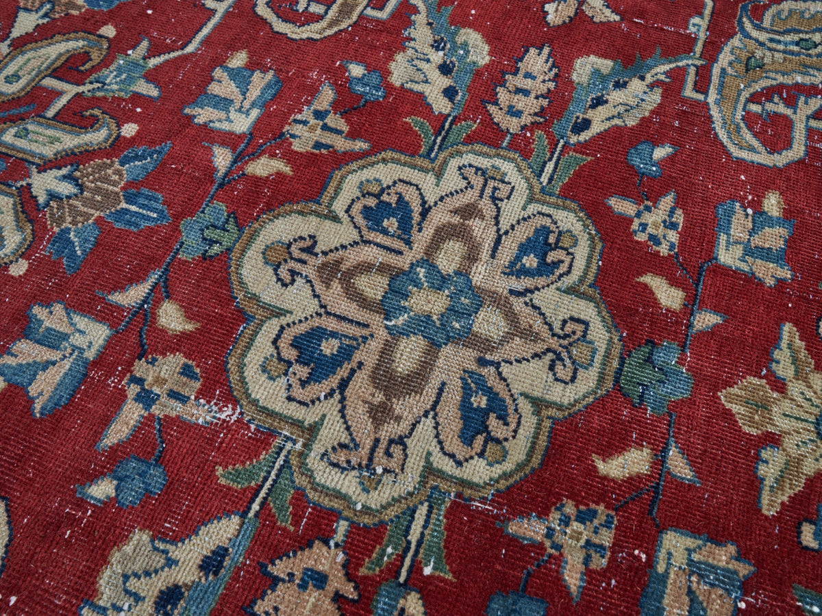 8'4" x 11'3" Oriental Persian Style Red Rug