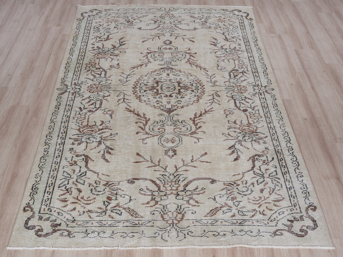 5'7" x 9'4" Vintage Turkish Neutral Rug