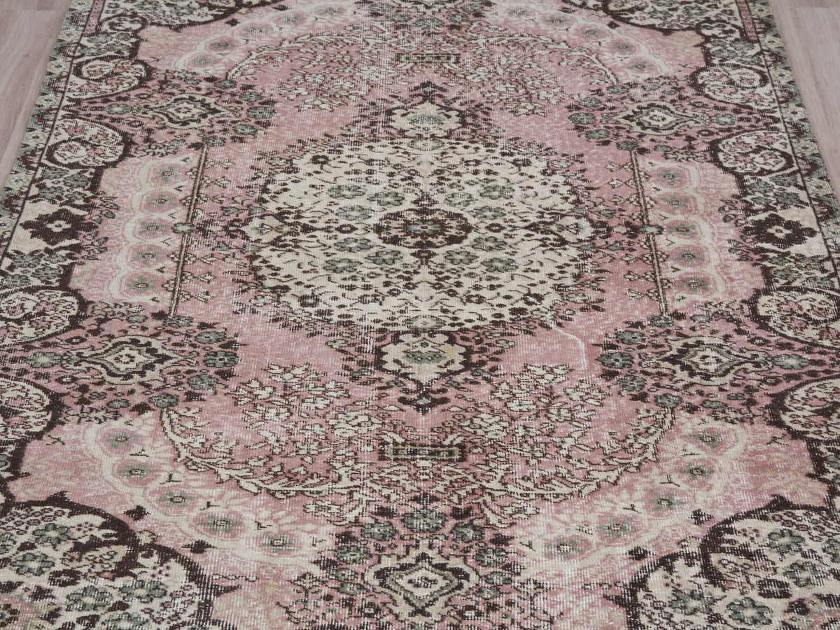 5'6" x 8'8" Pink Neutral Vintage Handmade Area Rug