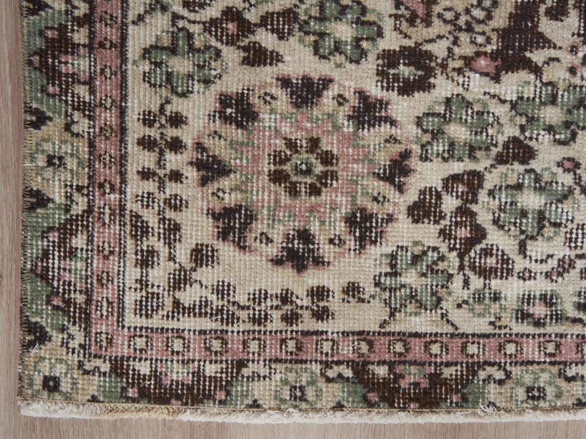 5'6" x 8'8" Pink Neutral Vintage Handmade Area Rug