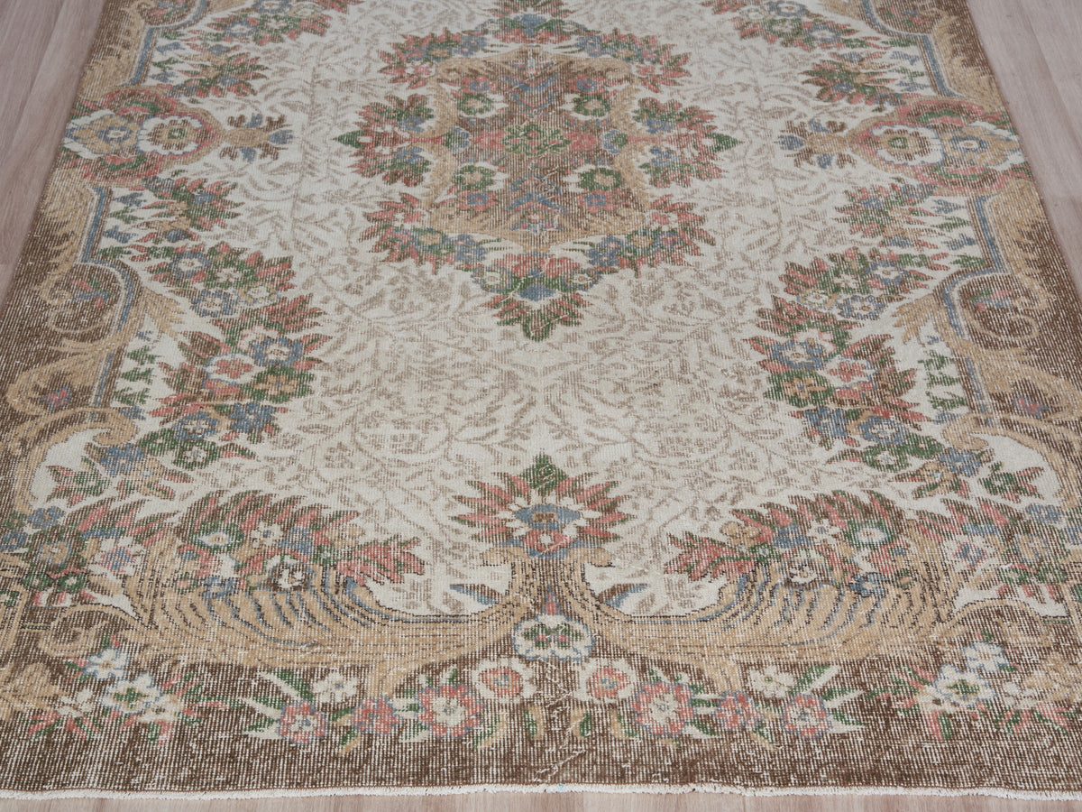 5'6" x 9'5" Neutral Vintage Turkish Area Rug