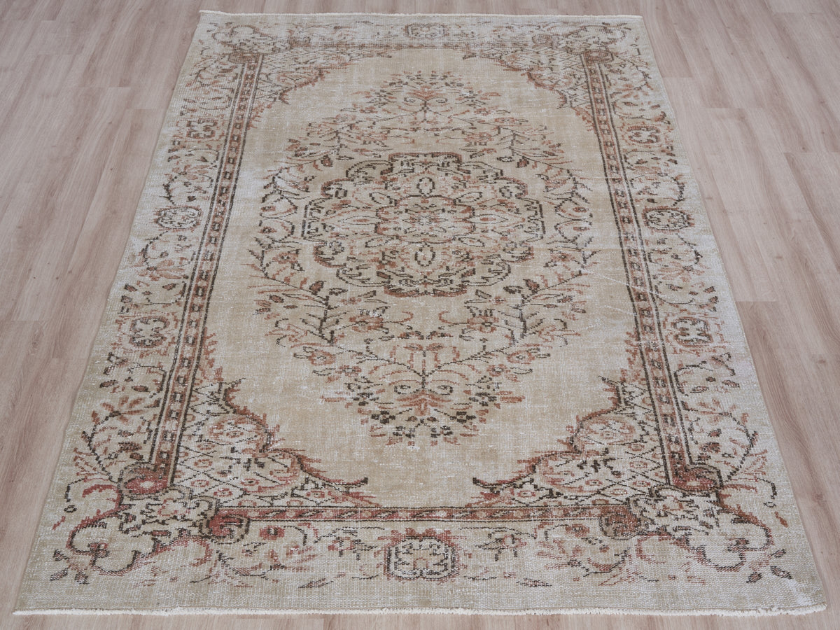 5'5" x 8'8" Neutral Vintage Turkish Hand-Knotted Rug