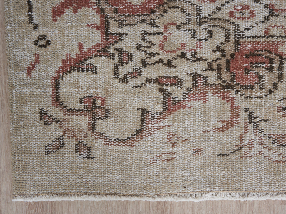 5'5" x 8'8" Neutral Vintage Turkish Hand-Knotted Rug