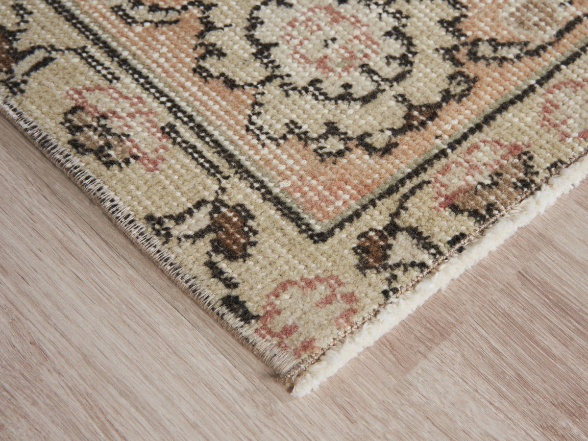 5'6" x 9'1" Neutral Vintage Turkish Rug