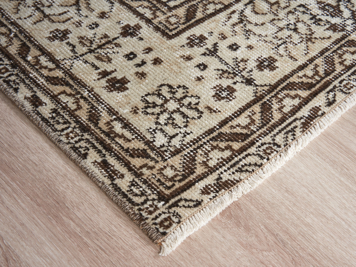 5'3" x 9'2" Neutral Vintage Turkish Area Rug