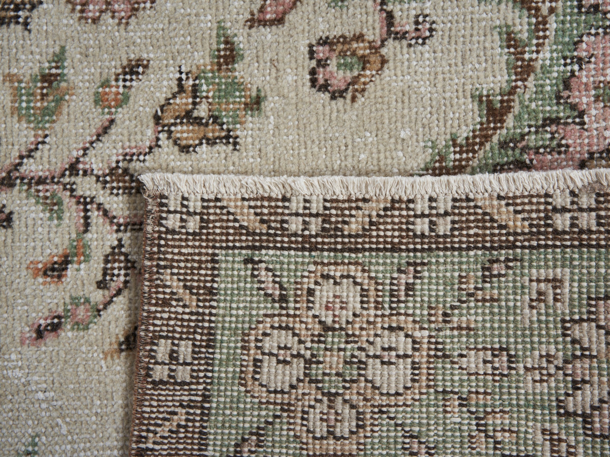 5'7" x 9'3" Handwoven Green Beige Vintage Area Rug