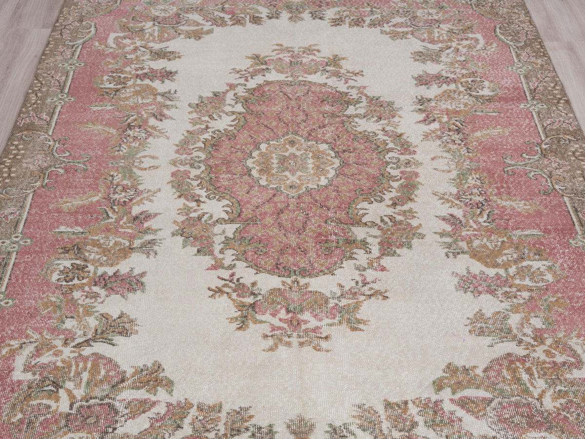 6'4" x 10'4" Brown Pink Vintage Turkish Rug