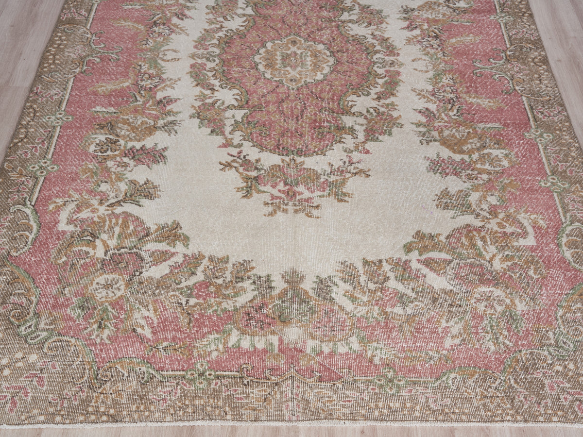 6'4" x 10'4" Brown Pink Vintage Turkish Rug