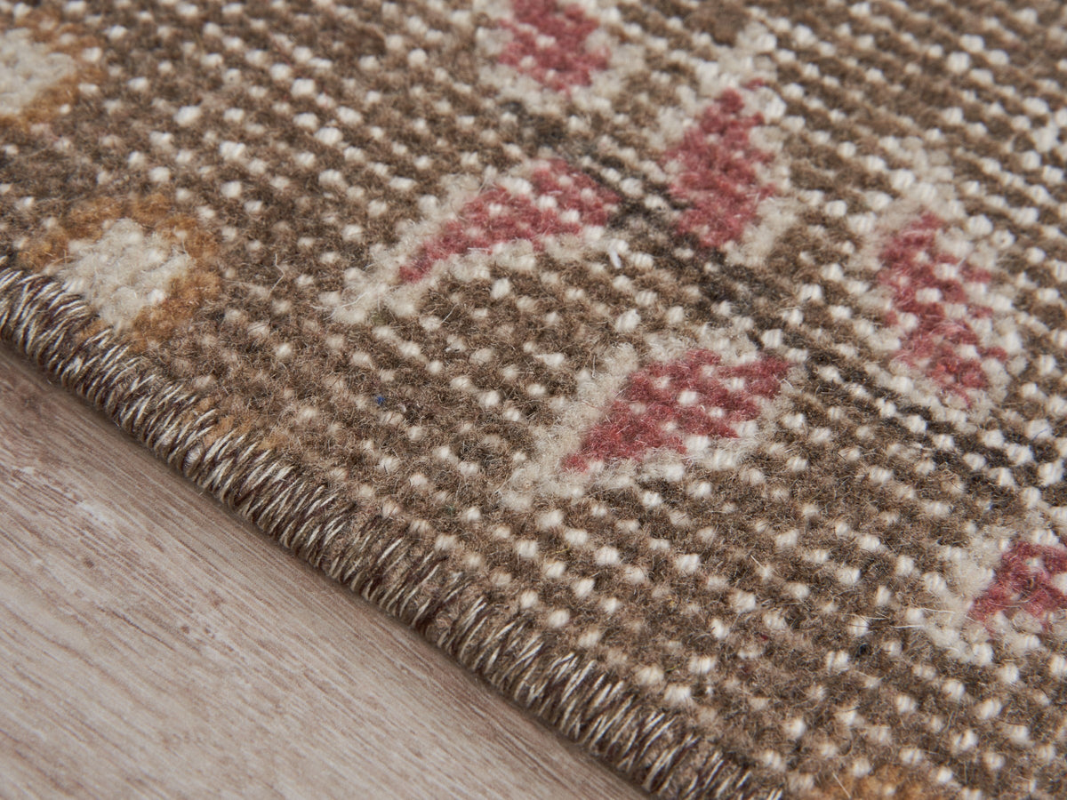 6'4" x 10'4" Brown Pink Vintage Turkish Rug