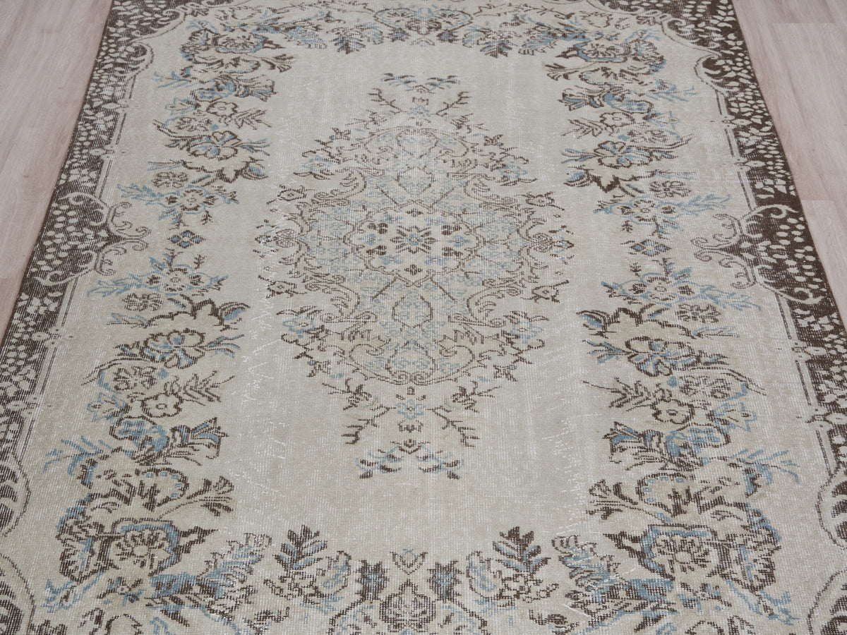 5'9" x 9'3" Vintage Neutral Turkish Rug