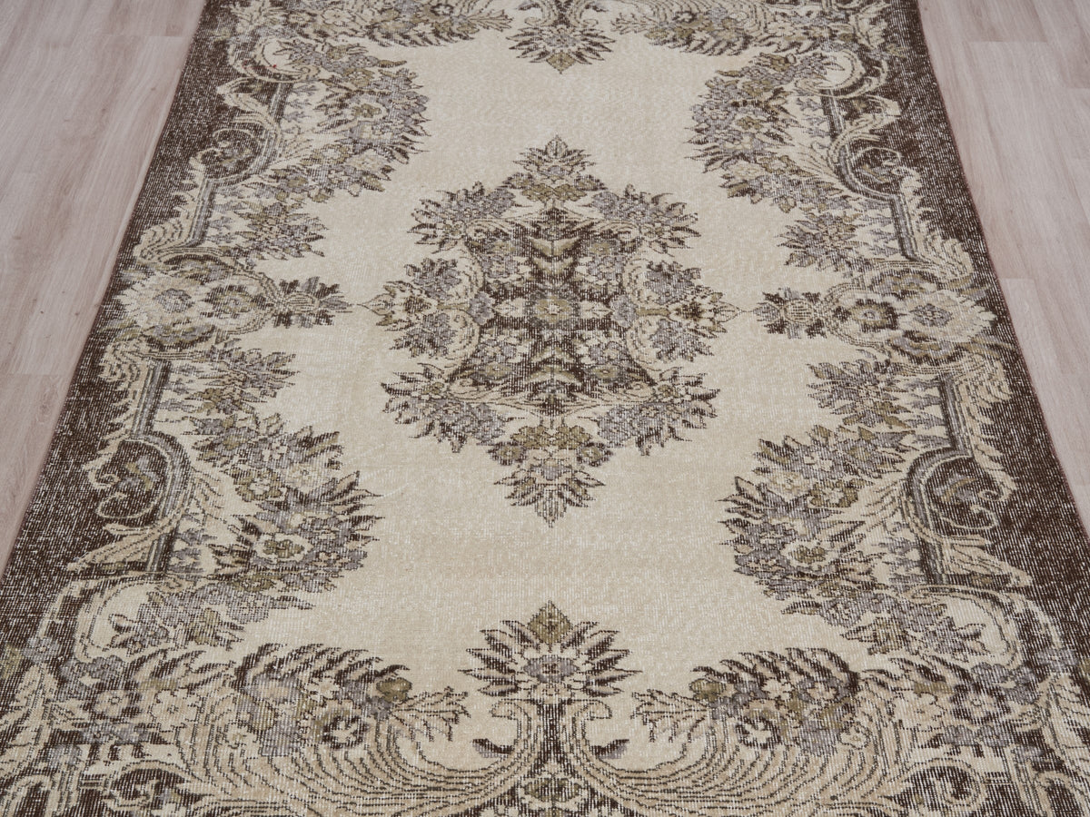 5'5" x 9' Neutral Hand-Knotted Vintage Rug