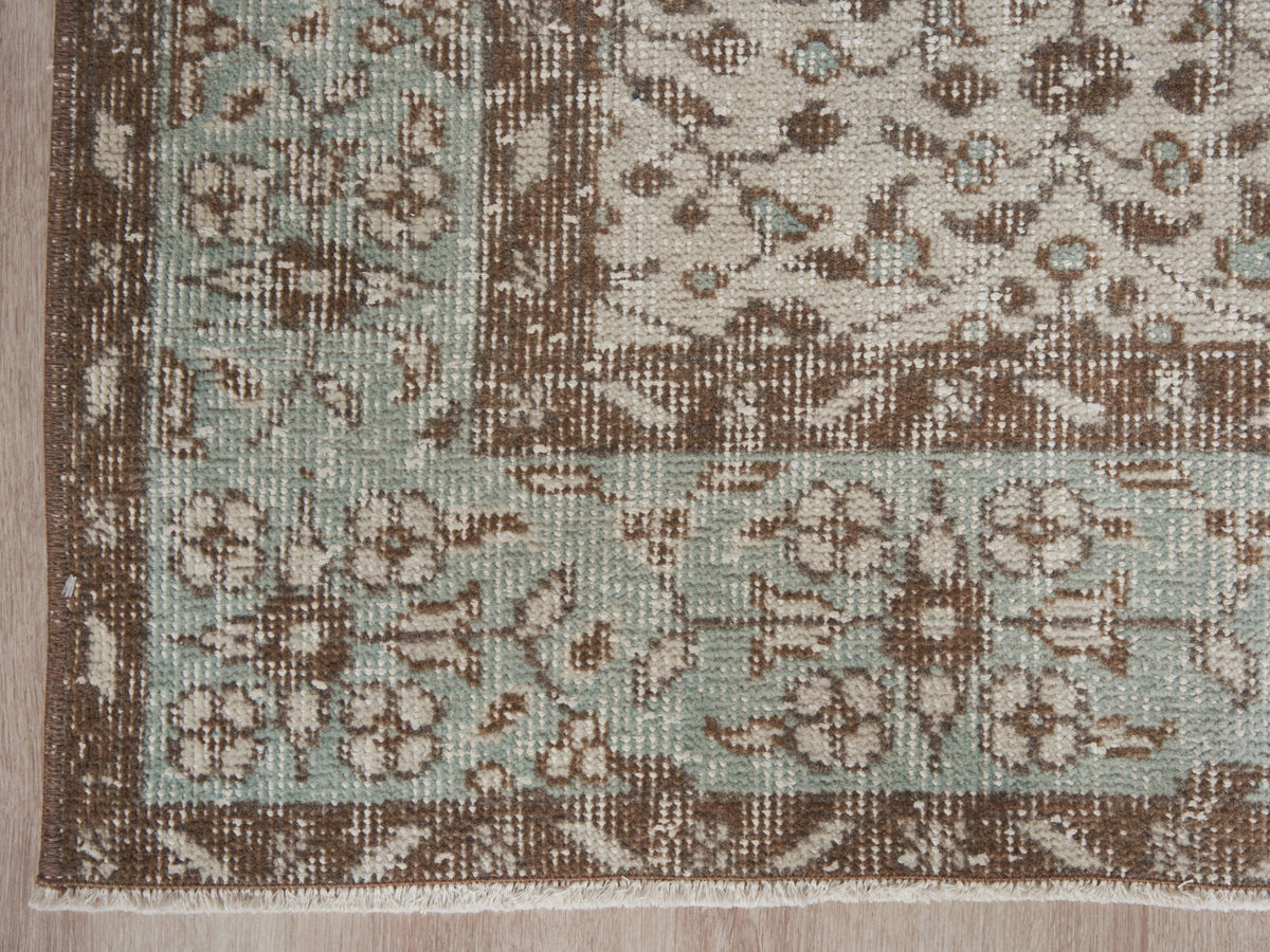 5'9" x 9'6" Neutral Vintage Turkish Area Rug