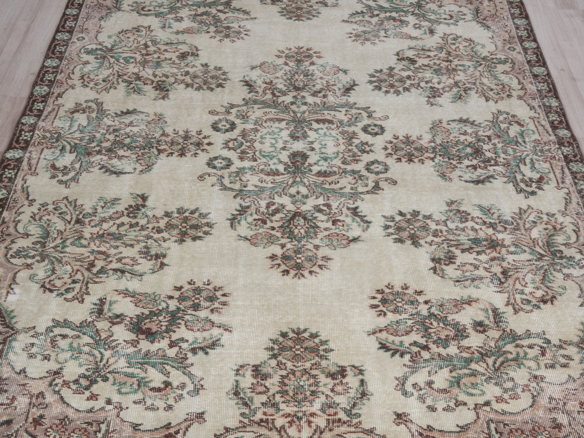 6'9" x 10'6" Neutral Vintage Turkish Large Rug