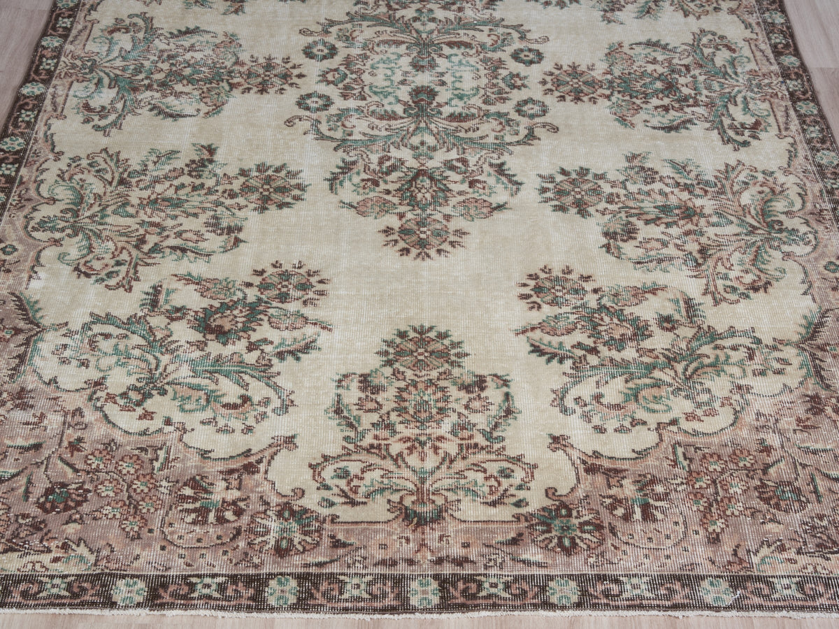 6'9" x 10'6" Neutral Vintage Turkish Large Rug