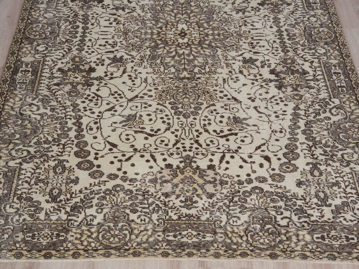 5'5" x 8'10" Vintage Neutral Hand-Knotted Turkish Rug