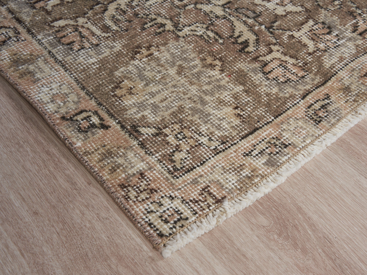 6'8" x 10'3" Hand-Knotted Neutral Turkish Rugs