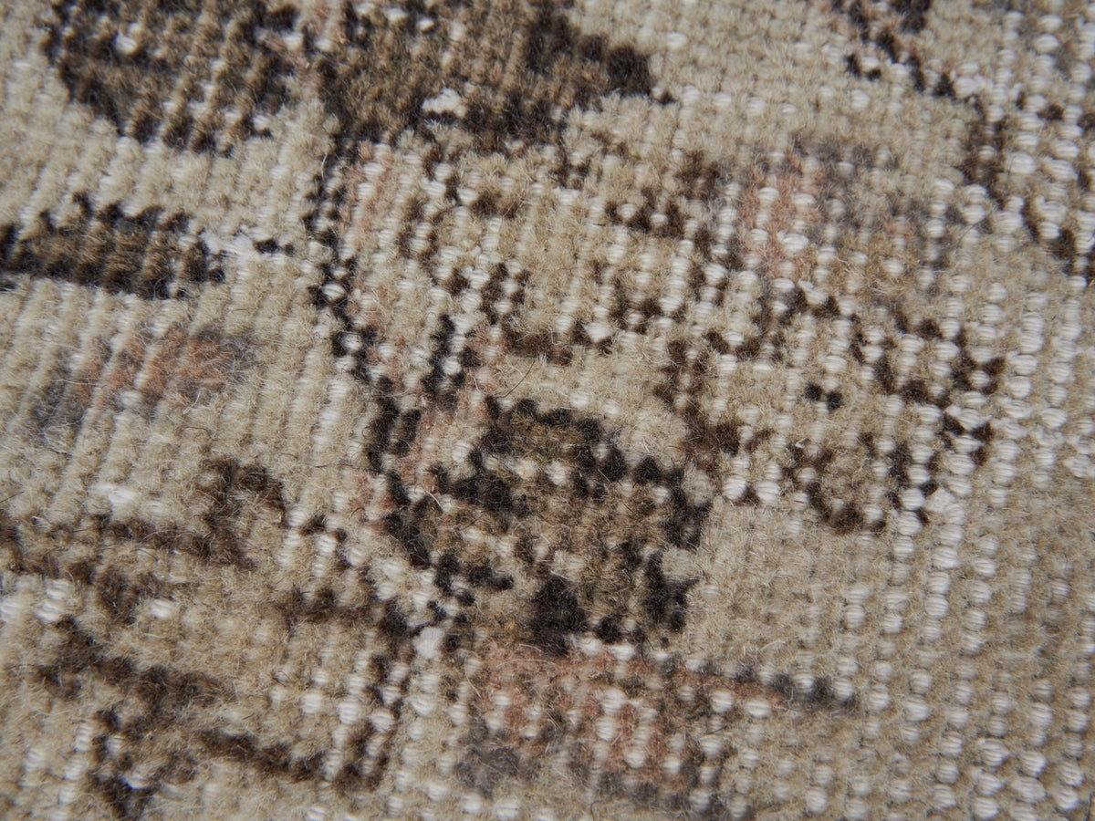 6'8" x 10'3" Hand-Knotted Neutral Turkish Rugs