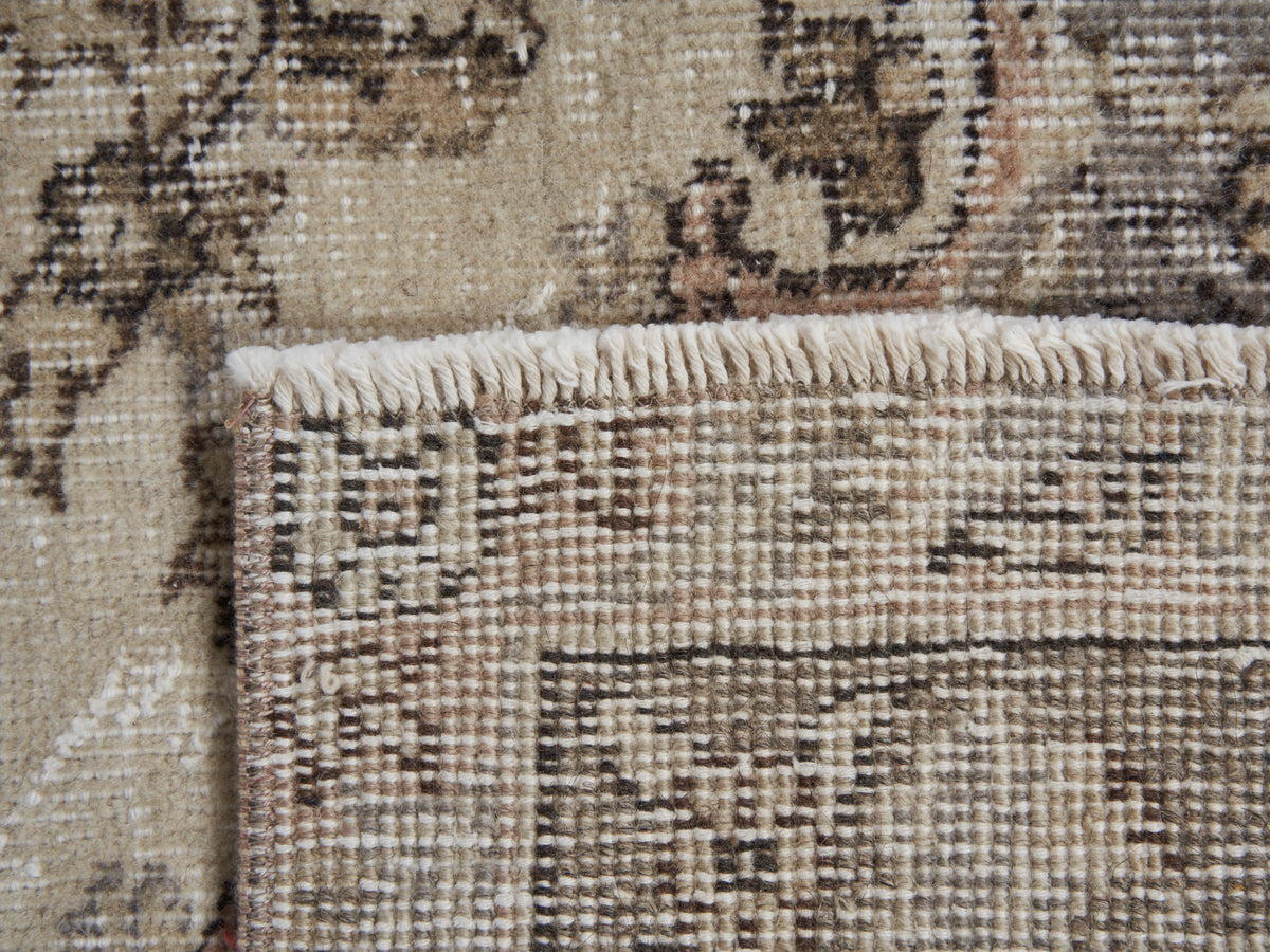 6'8" x 10'3" Hand-Knotted Neutral Turkish Rugs