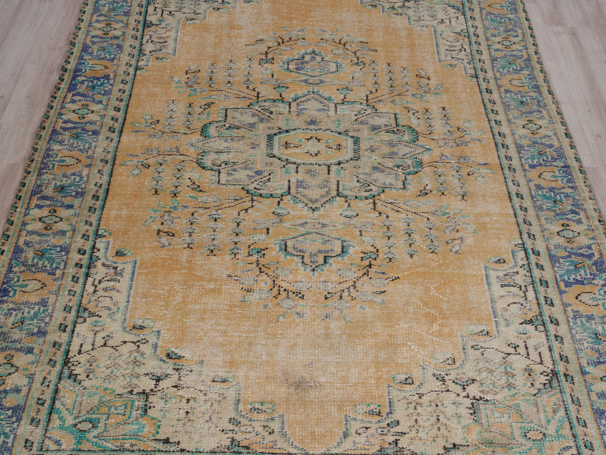 6'5" x 10' Vintage Turkish Area Rug