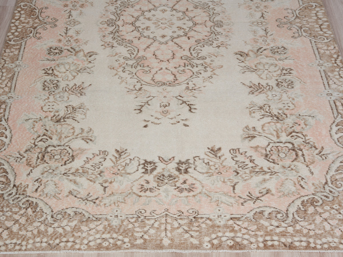 5'8" x 9'7" Beige Pink Hand-Knotted Vintage Rug