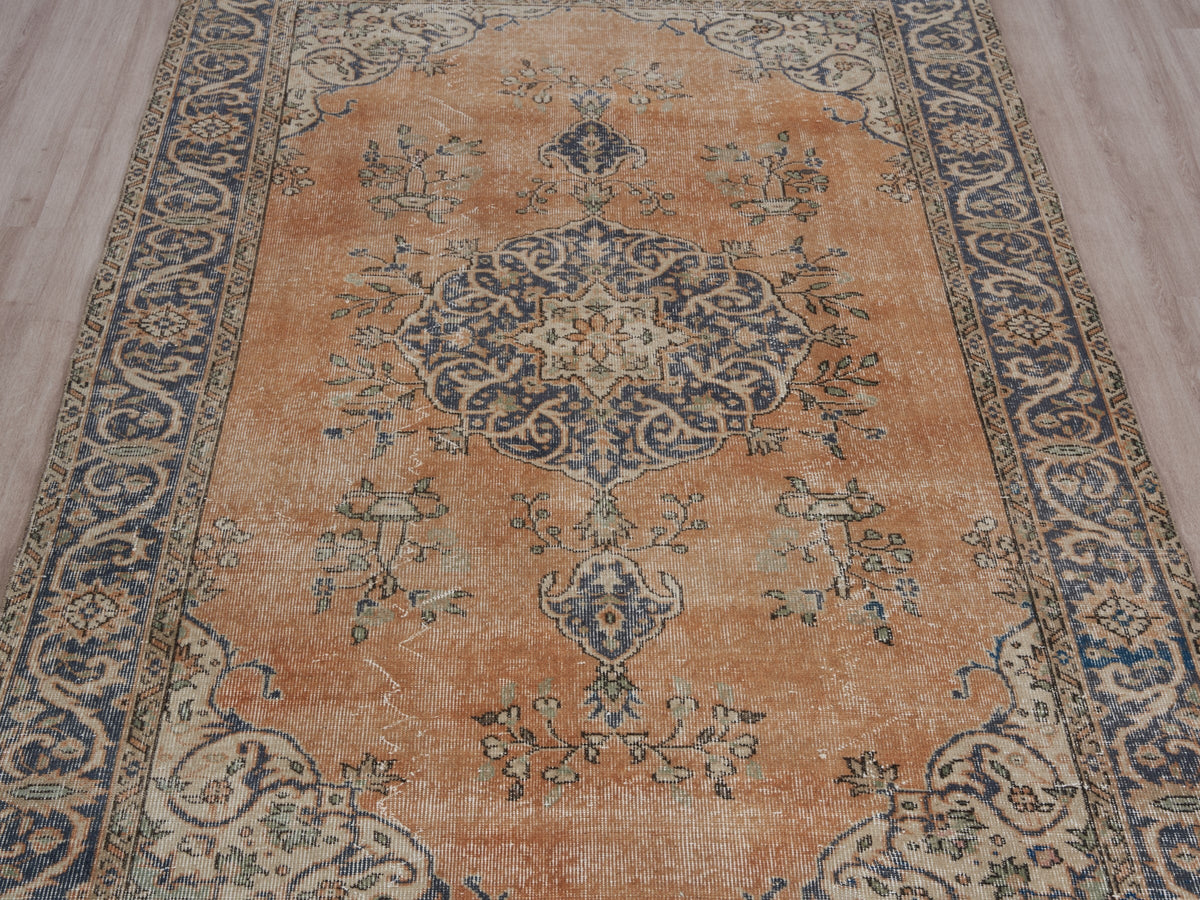 5'7" x 9' Vintage Turkish Hand-Knotted Rug