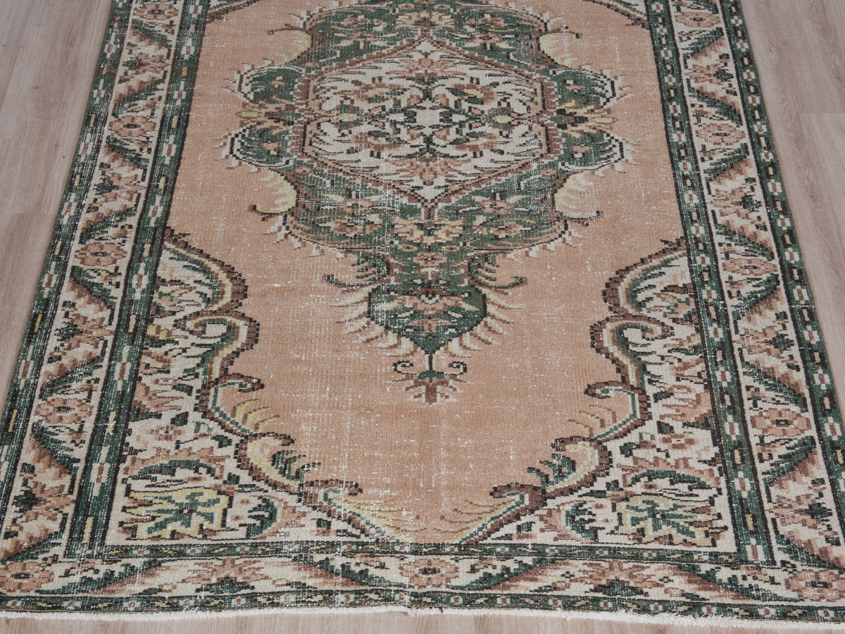 5'1" x 8'2" Vintage Turkish Scatter Rug