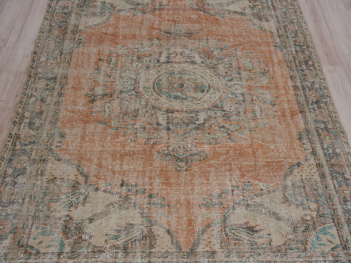 6' x 9'6" Vintage Turkish Hand-Knotted Area Rug