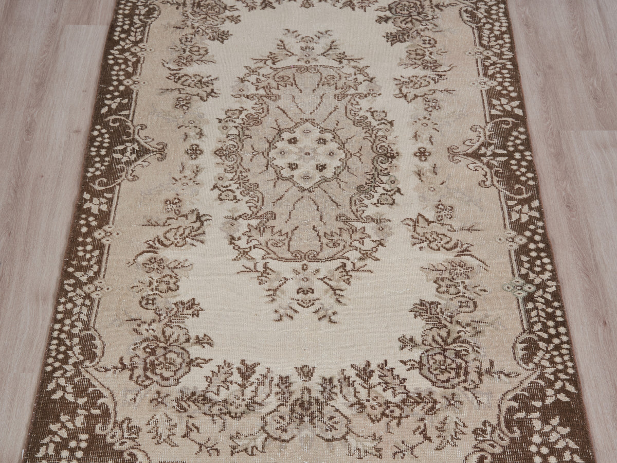 3'8" x 6'11" Neutral Vintage Turkish Scatter Rug