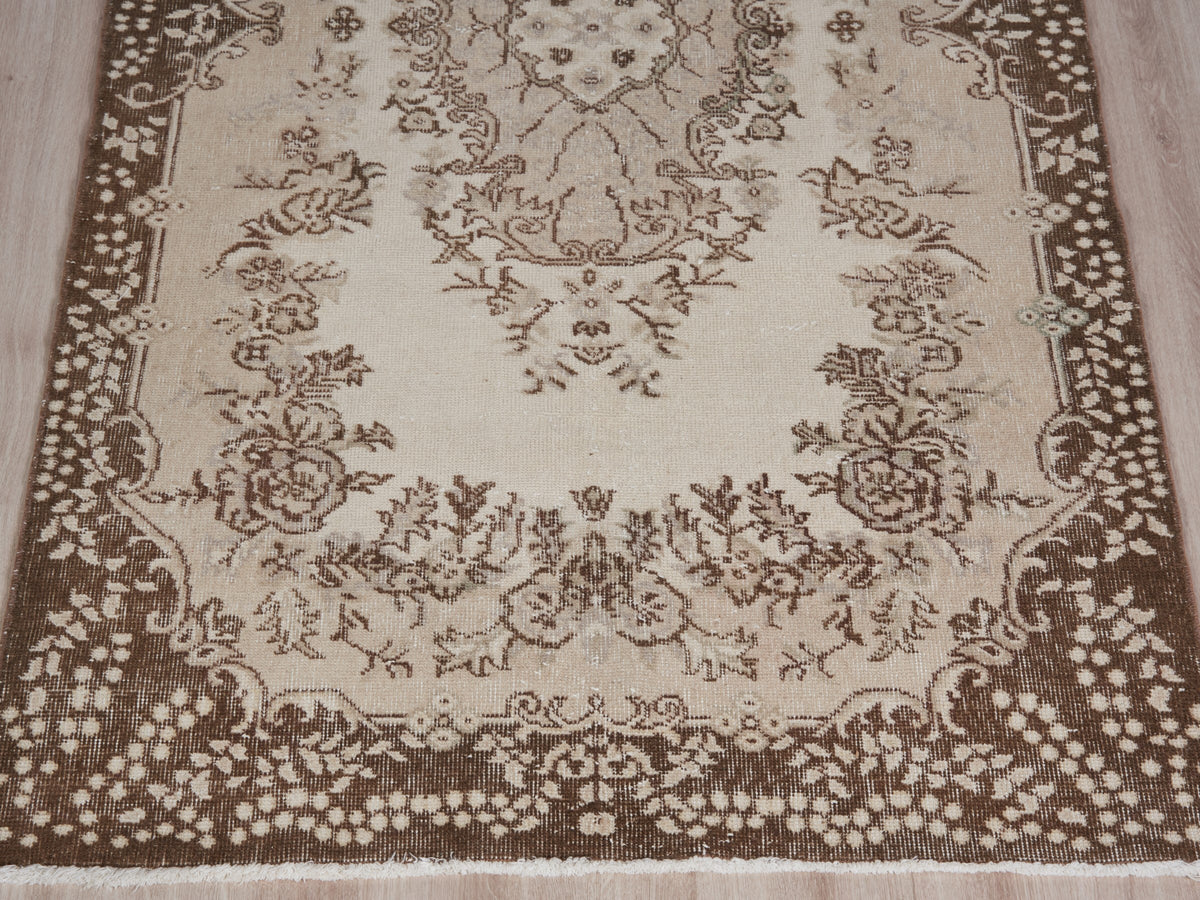 3'8" x 6'11" Neutral Vintage Turkish Scatter Rug